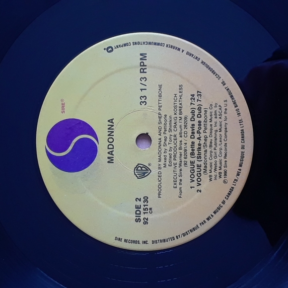 Madonna. Vogue. 1990 - Picture 4 of 4